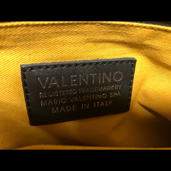 🔥🔥Mario Valentino HUGE SAVINGS leather bag 🔥🔥 - Picture 11 of 11
